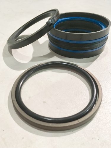 Hydraulic Cylinder Seal Replacement